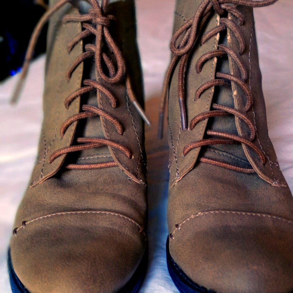 Ankle Boots Brown size 9